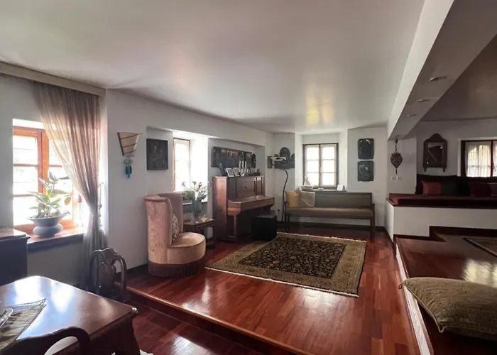 Αρχοντικό Λίθος * Kastoria