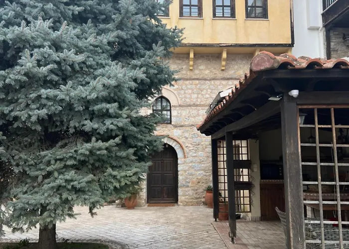 αρχοντικό λίθος * Kastoria